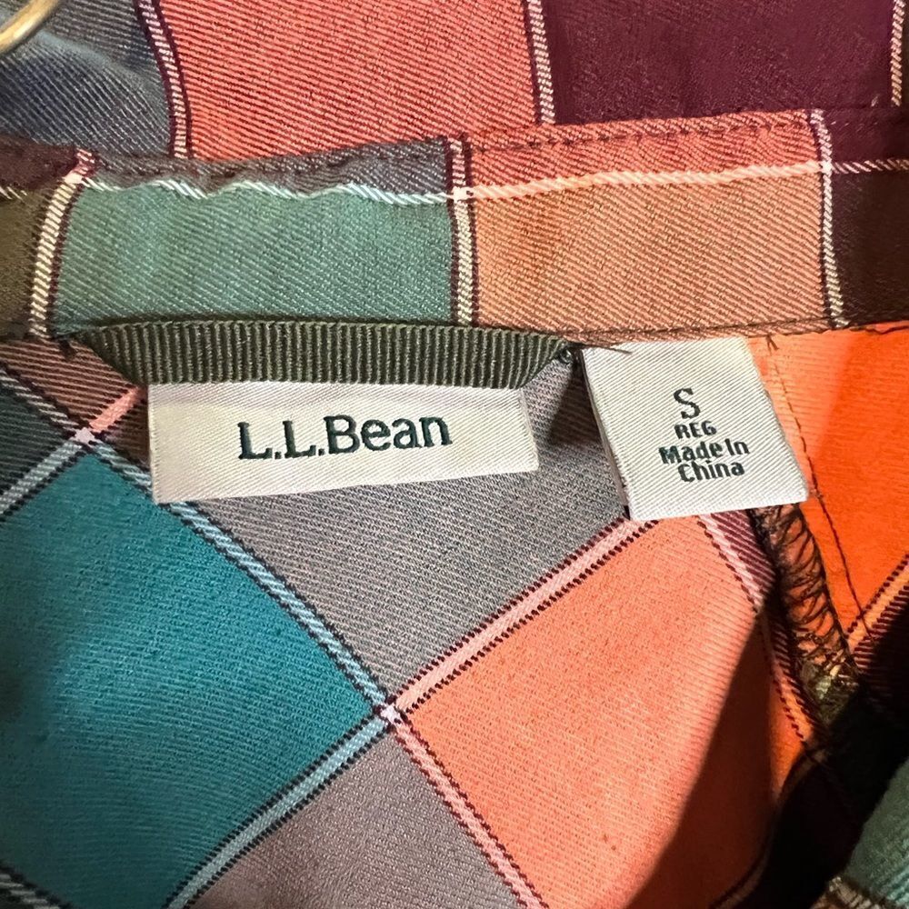 L.L. Bean Button Down - Picture 2 of 5